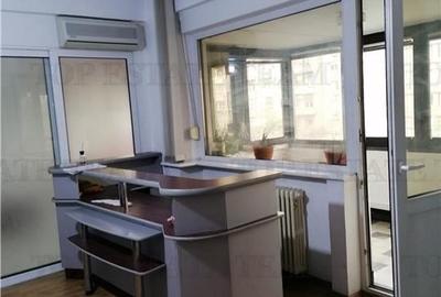 Apartament 4 camere in zona Nicolae Balcescu