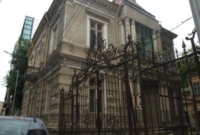 Casă cu 10 camere în Universitate