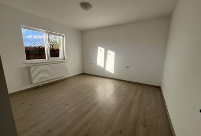 Glina stadion casa parter 4 camere - 42