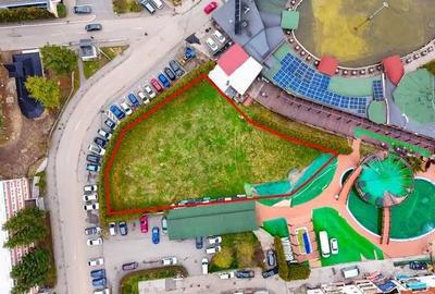 Spațiu comercial, în Petros - 5