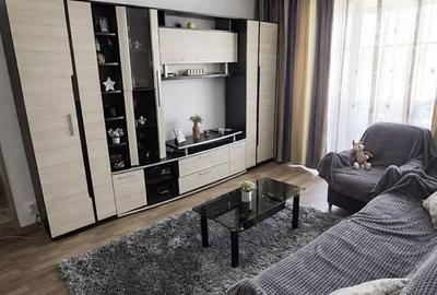 Apartament cu 3 camere în Central - 1