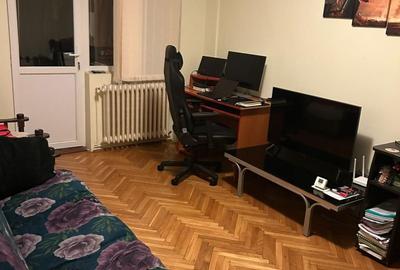 Apartament cu 3 camere, mobilat în Gară