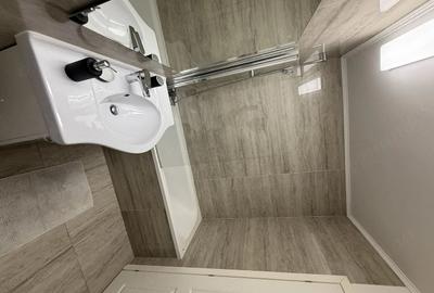 Apartament cu 2 camere decomandat în Baba Novac
