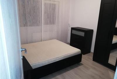 Apartament 2 camere decomandat etaj 4 zona Aradului