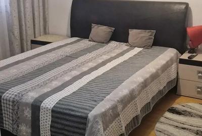 Inchiriez apartament 3 camere - 1