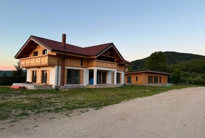 Casă individuală cu 5 camere în Glăjărie