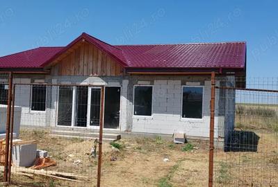 Vand casa la rosu Mosneni Comuna 23 August plus teren 1000 mp