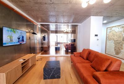 Apartament cu 2 camere decomandat, mobilat în Central