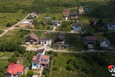Casă individuală cu 3 camere cu Canalizare în Chinteni - 12