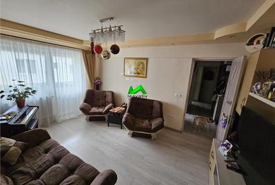 Apartament de vanzare 4 camere Sibiu Cisnadie - 2