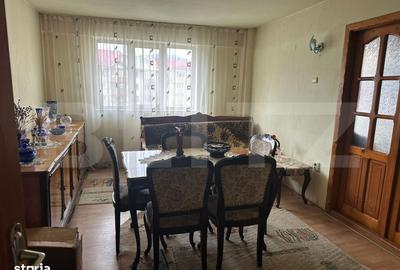 Apartament cu 3 camere în Central - 1