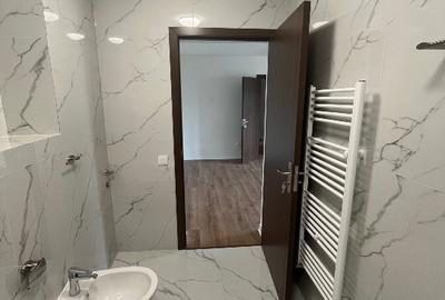 Apartament cu 4 camere semidecomandat în Independenței - 14
