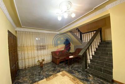 Casă cu 7 camere cu Teren 720 Mp în Bordei - 6