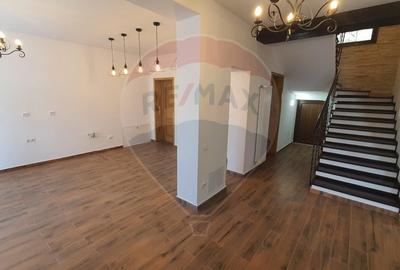 Casă / Vilă de închiriat în zona Pipera - 1