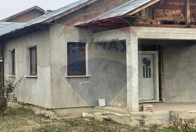 Casă cu Teren 900 Mp în Milcovul - 12