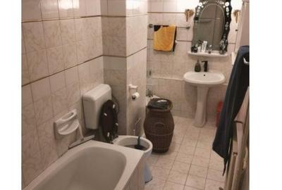 Apartament cu 4 camere semidecomandat în Tineretului - 2
