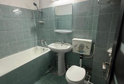 Apartament cu 2 camere decomandat în Calea București
