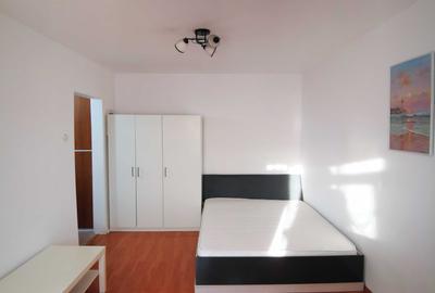 Garsonieră decomandată în Plopilor - 5