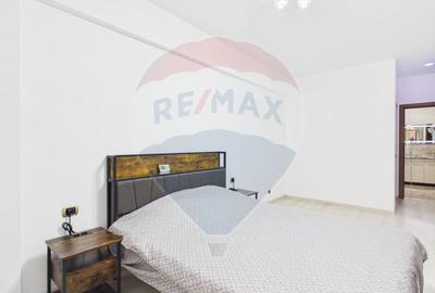 Apartament cu 3 camere decomandat, mobilat în Tractorul - 8