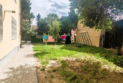 Ap 2 cam decom, mobilat clasic si utilat, curte cu spatiu verde, zona str. Horea - 15