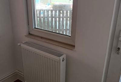 Casă cu 2 camere cu Teren 1500 Mp în Central - 2