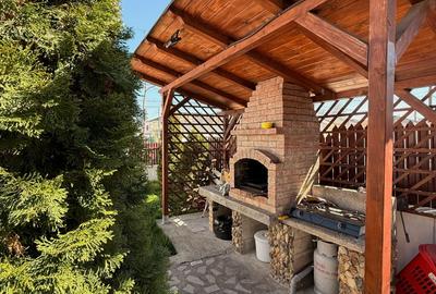 Casă individuală cu 4 camere cu Canalizare în Central - 1