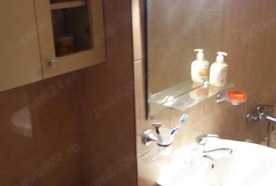 In regim de gazda pentru o femeie In regim de gazda pentru o femeie - 5