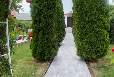 Casă cu 4 camere cu Teren 987 Mp în Central - 1