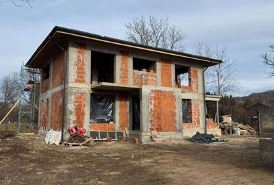 Casă cu 6 camere cu Teren 700 Mp în Breaza - 13