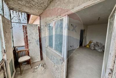 Apartament cu 4 camere decomandat în Central - 3