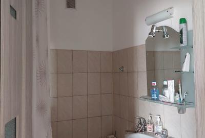 Apartament cu 3 camere semidecomandat în Central - 6