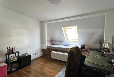 Casa spatioasa cu 4 camere, 103 mp, curte 70 mp, zona 13 Septembrie - 8