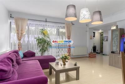 Apartament cu 3 camere semidecomandat, mobilat în Băneasa