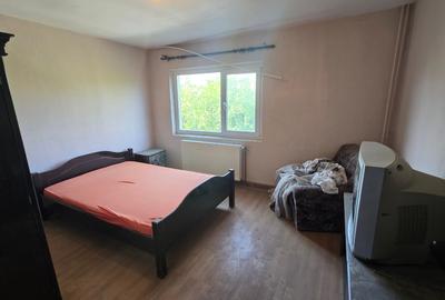 Apartament cu 2 camere decomandat în Rahova - 2