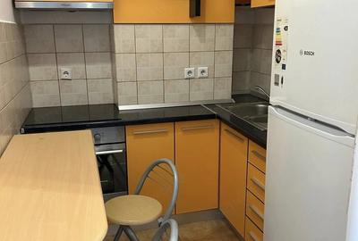 Garsonieră decomandată în Eminescu