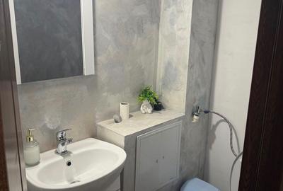 Apartament cu 3 camere decomandat în Central - 6