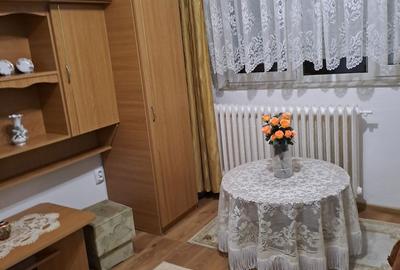 Garsonieră decomandată în Central - 7