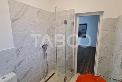 Casă cu 4 camere cu Canalizare în Central - 4