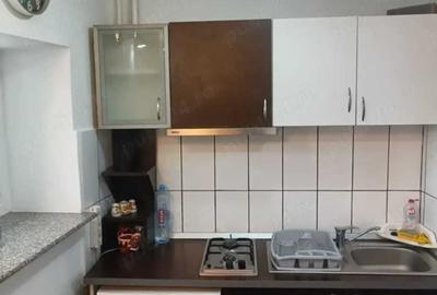 Garsonieră decomandată în Central - 3