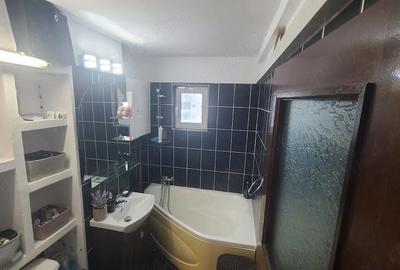 Apartament cu 3 camere decomandat în Central - 4