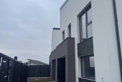 Casă cu 4 camere în Dezmir - 5