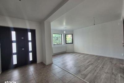 Casă cu 4 camere cu Teren 600 Mp în Central - 6