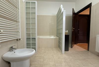 Apartament cu 3 camere semidecomandat, mobilat în Ultracentral - 19