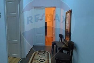 Casă individuală cu 3 camere cu Canalizare în Central - 9