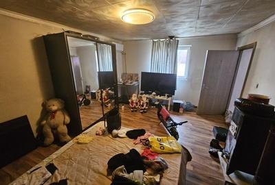 Giulesti SECTOR 1 Teren 254mp 4Cam+Hol+Baie+Buc Casa Modesta 1965 - 2