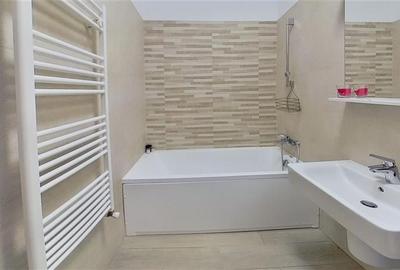 Apartament cu 2 camere decomandat, mobilat în Tractorul - 5