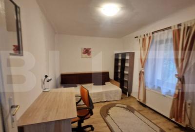 Casa in Centru Istoric, pod, pivnita, mobilata, 40 mp - 1