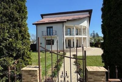 Casă cu 4 camere decomandat în Dumbrava - 2