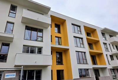 Apartament cu 2 camere decomandat în Tractorul