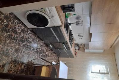 Apartament cu 3 camere semidecomandat în Central - 2